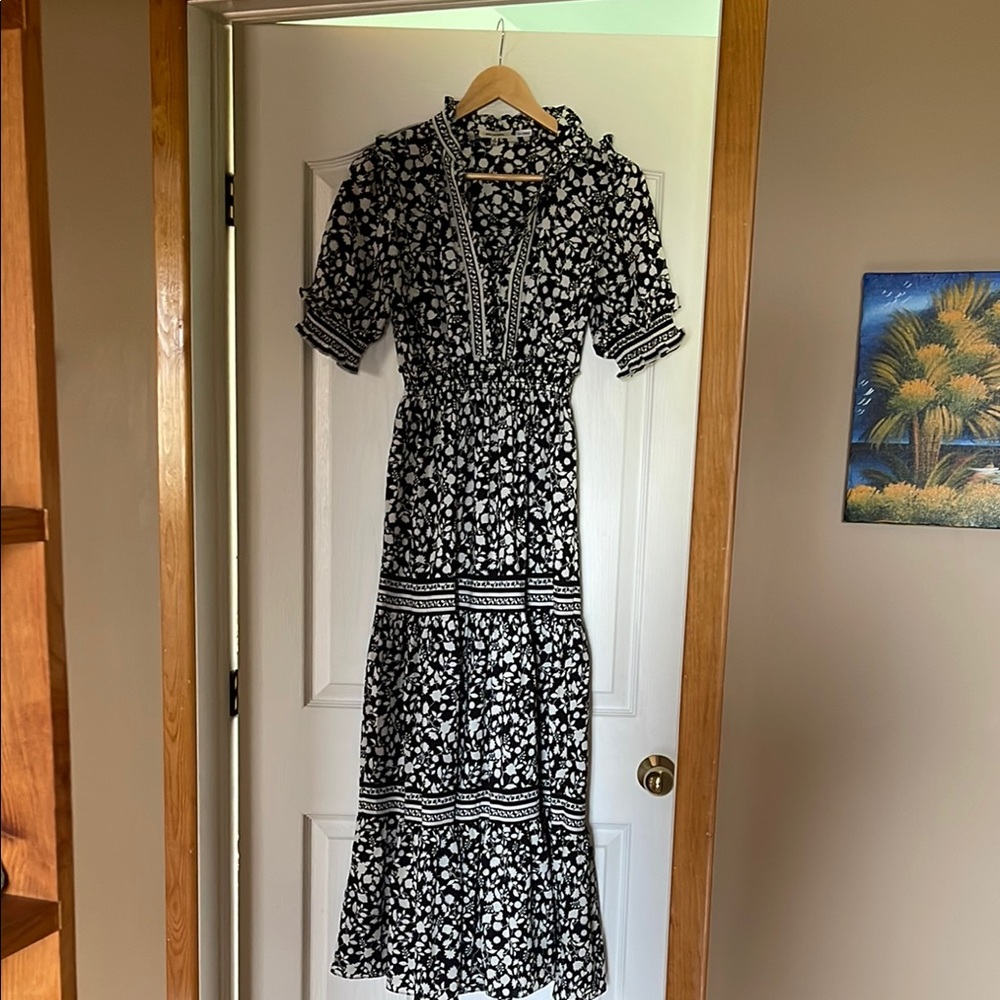 Max Studio Black and White Tiered Puff Sleeve Sundress